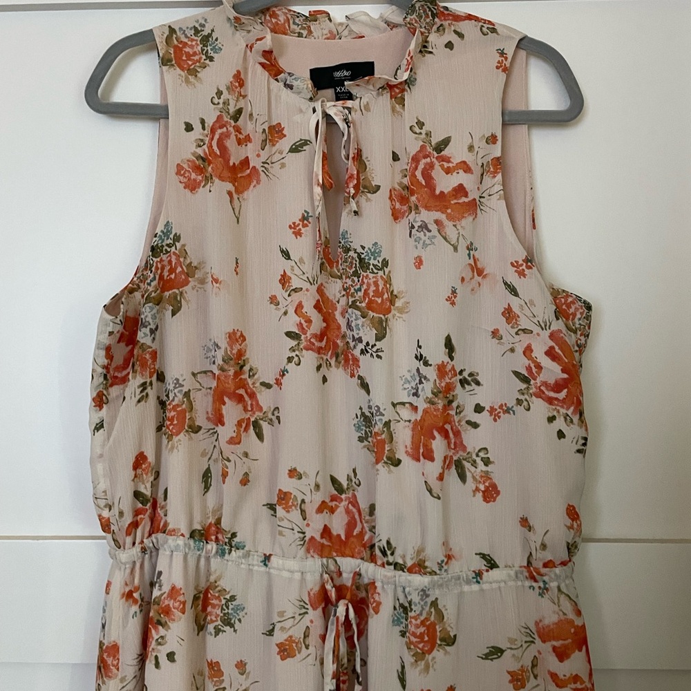 Floral Sleeveless Maxi Dress with Tie Neck
